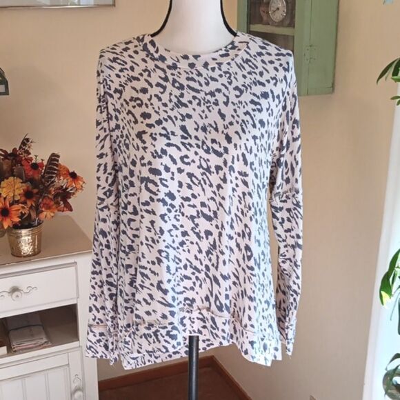 Kelly Renee Animal  Print Knit Top - Picture 1 of 9